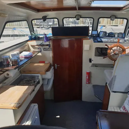 Botel Handbjerg Marina
